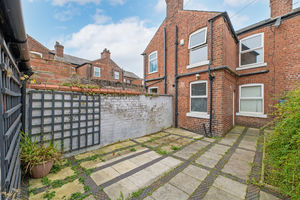 Courtyard- click for photo gallery